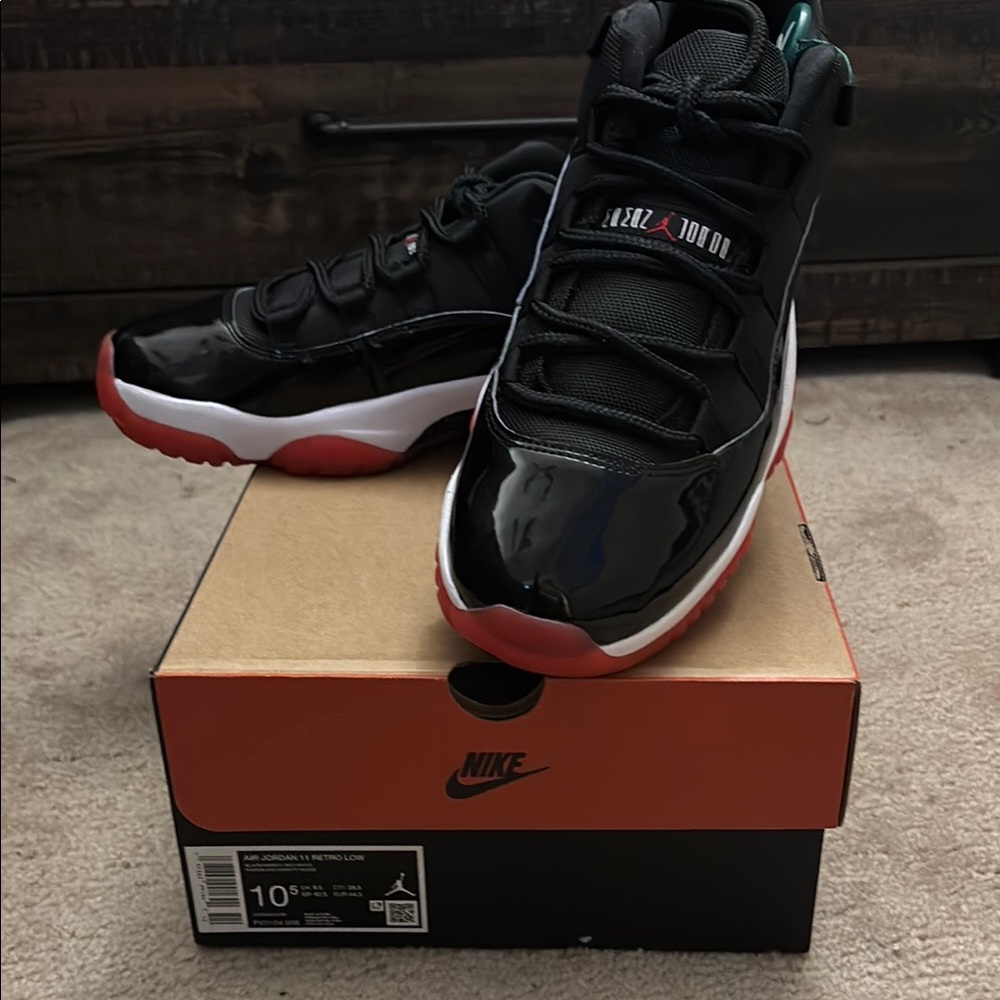 Nike Air Jordan 11 Low Style FV5104 006 black varsity red white new in box